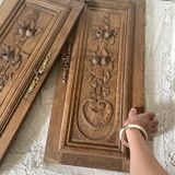 Portes de placard anciennes en bois sculpté