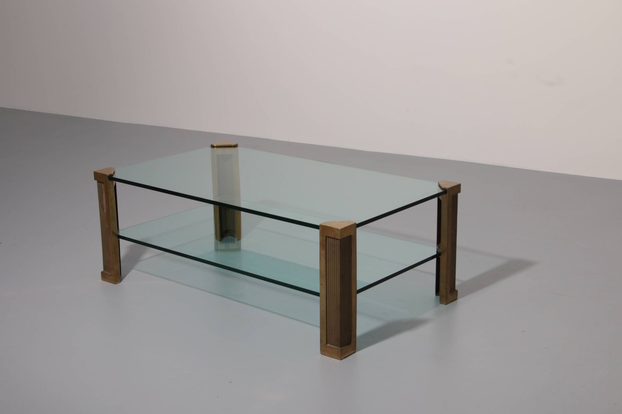 Table de salon en laiton Peter Ghyzcy modèle T14D 1970 Design hollandais
