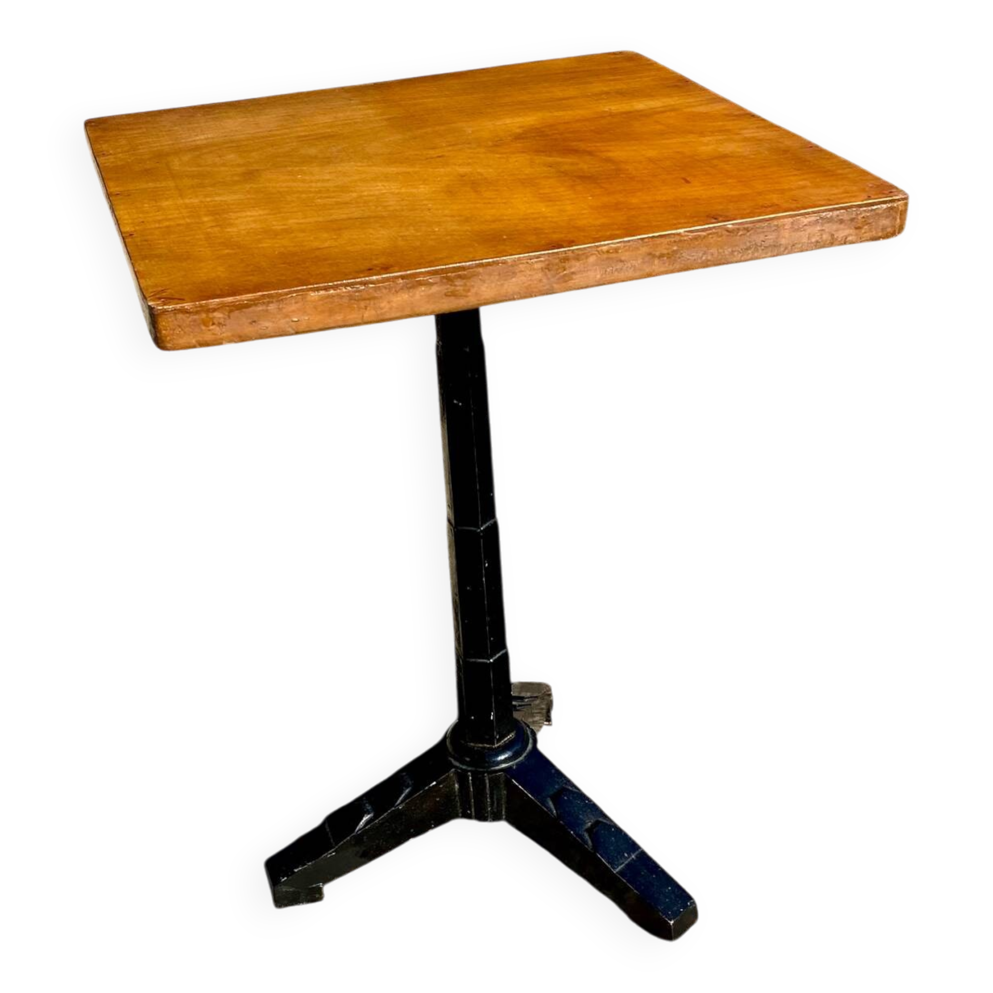 Bistro table in cast iron