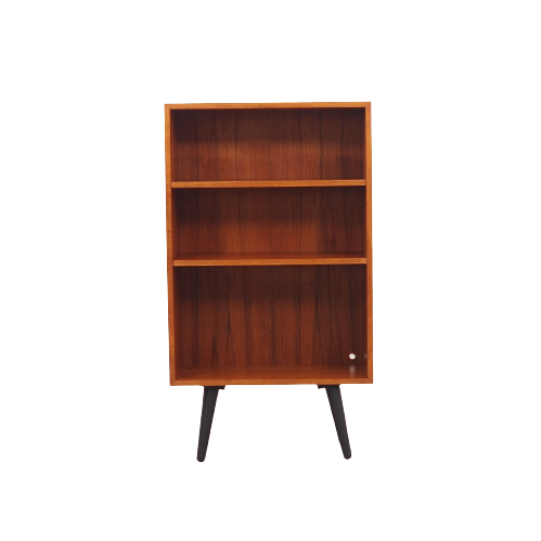 Bookcase made in the 1970s by the Danish factory Domino Møbler.