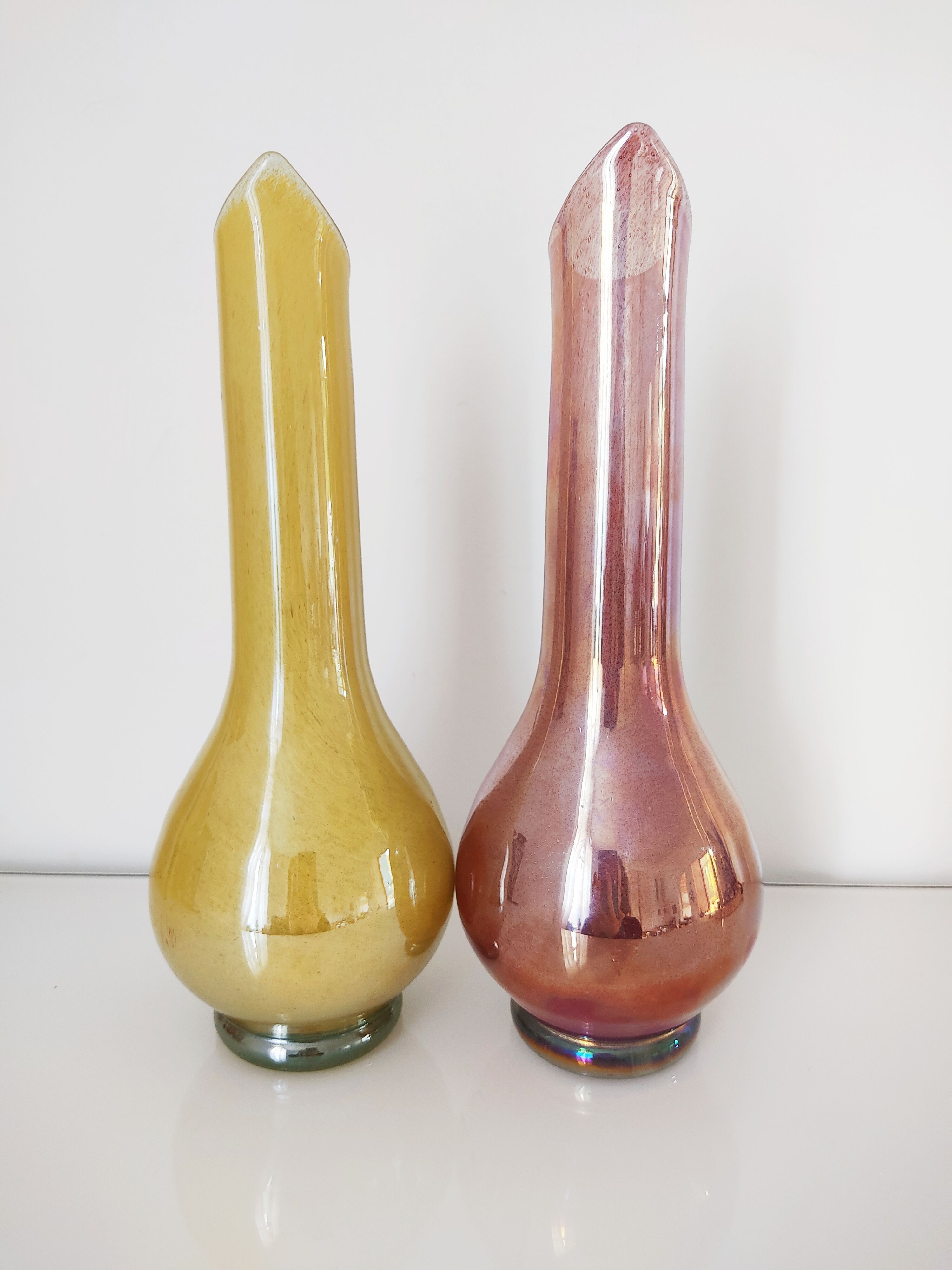 Set of two Murano glass vases