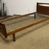 Vintage 1-seater bed from the 50s