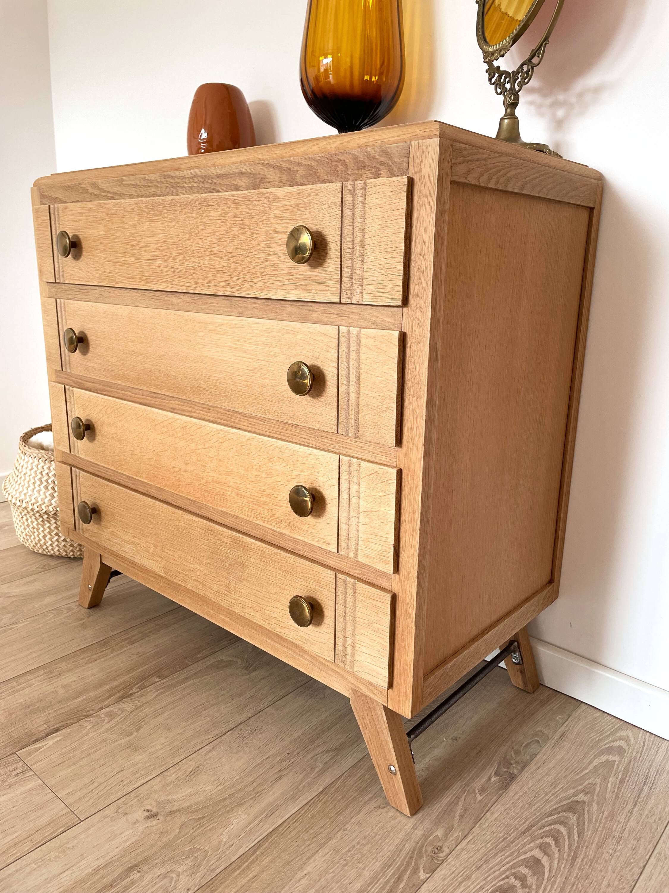 Vintage chest of drawers
