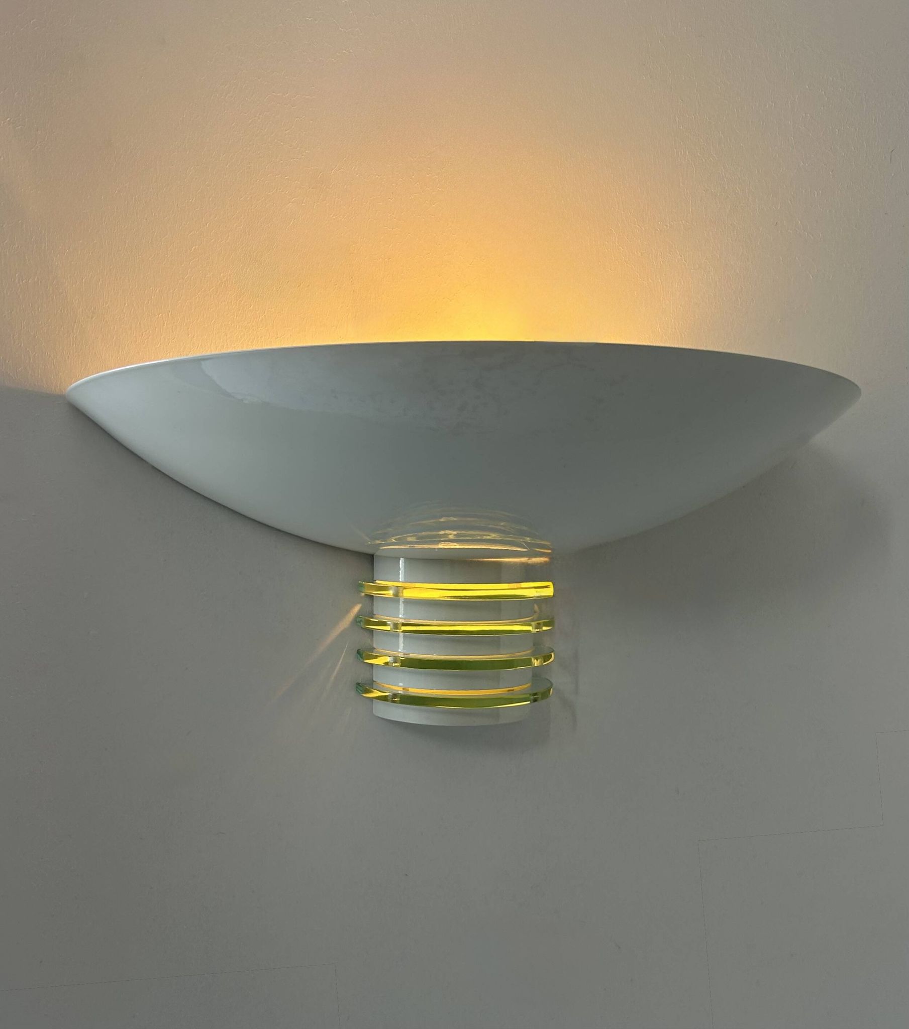 Pair of post-modernist wall lights, white metal and glass, France 1980