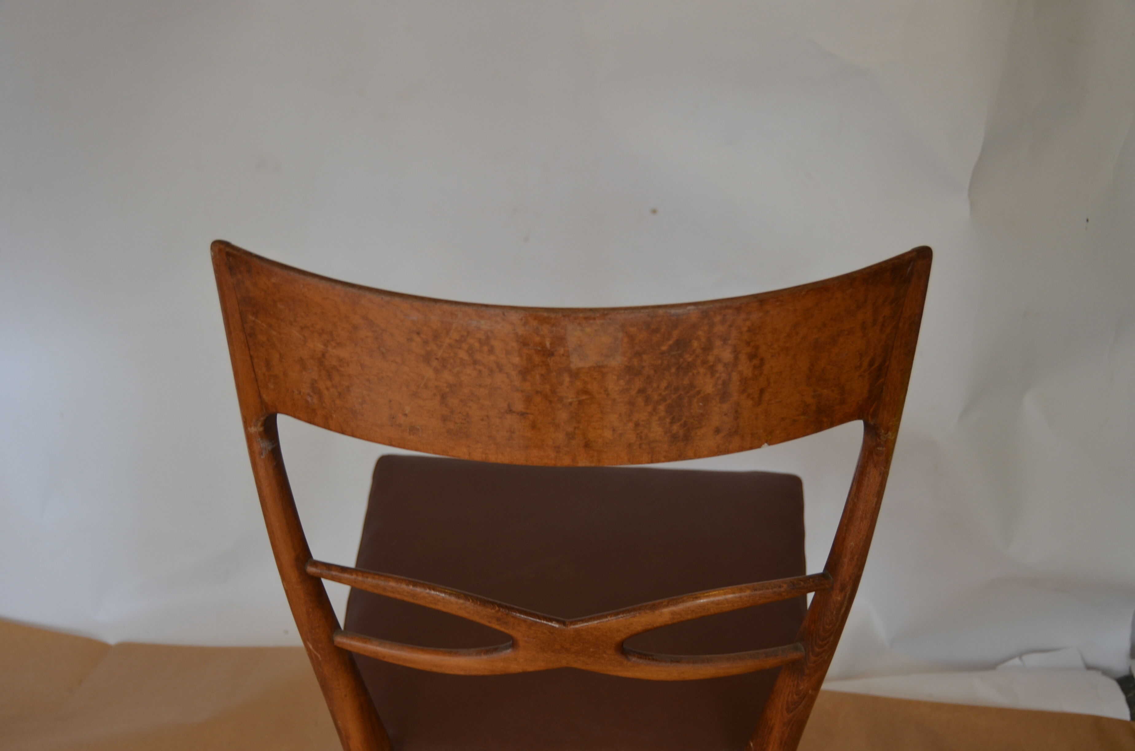 Series of six wooden chairs