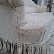 "Crapaud" bench in the richly decorated Napoleon III style.