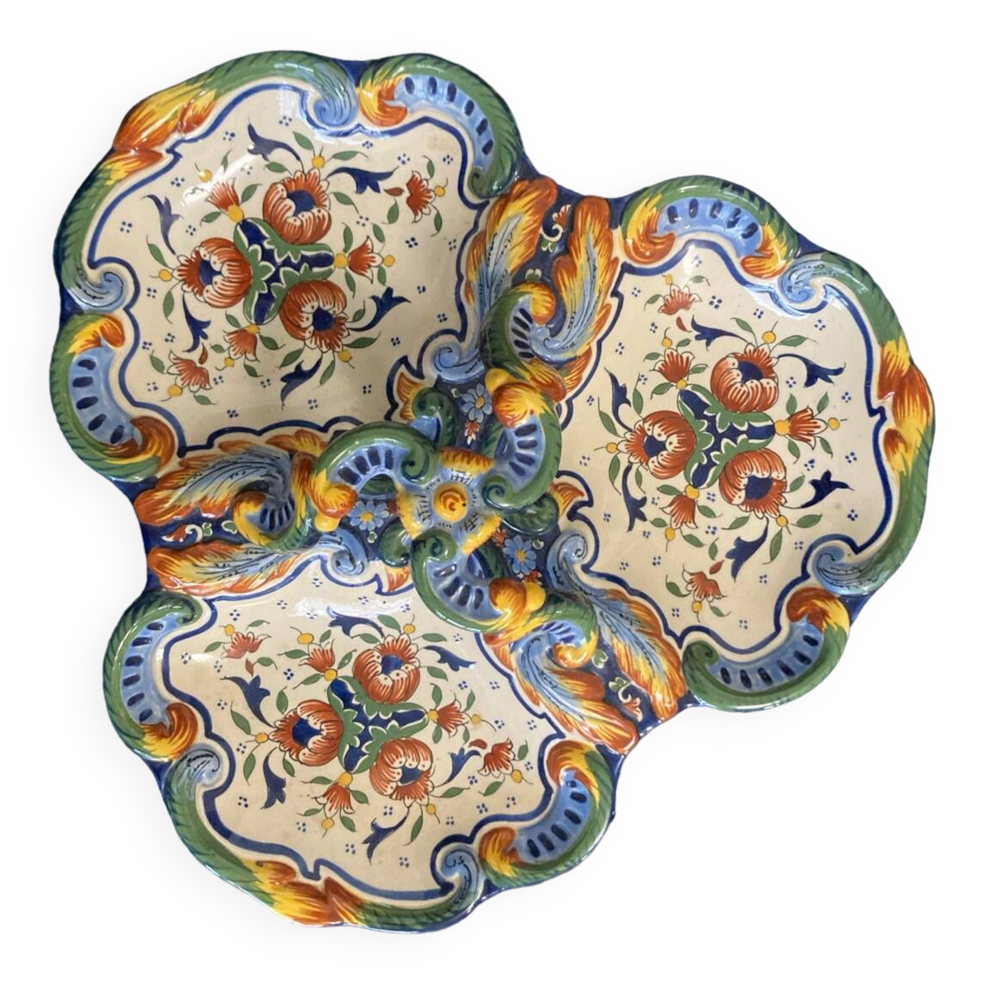 Serving dish in old Rouen