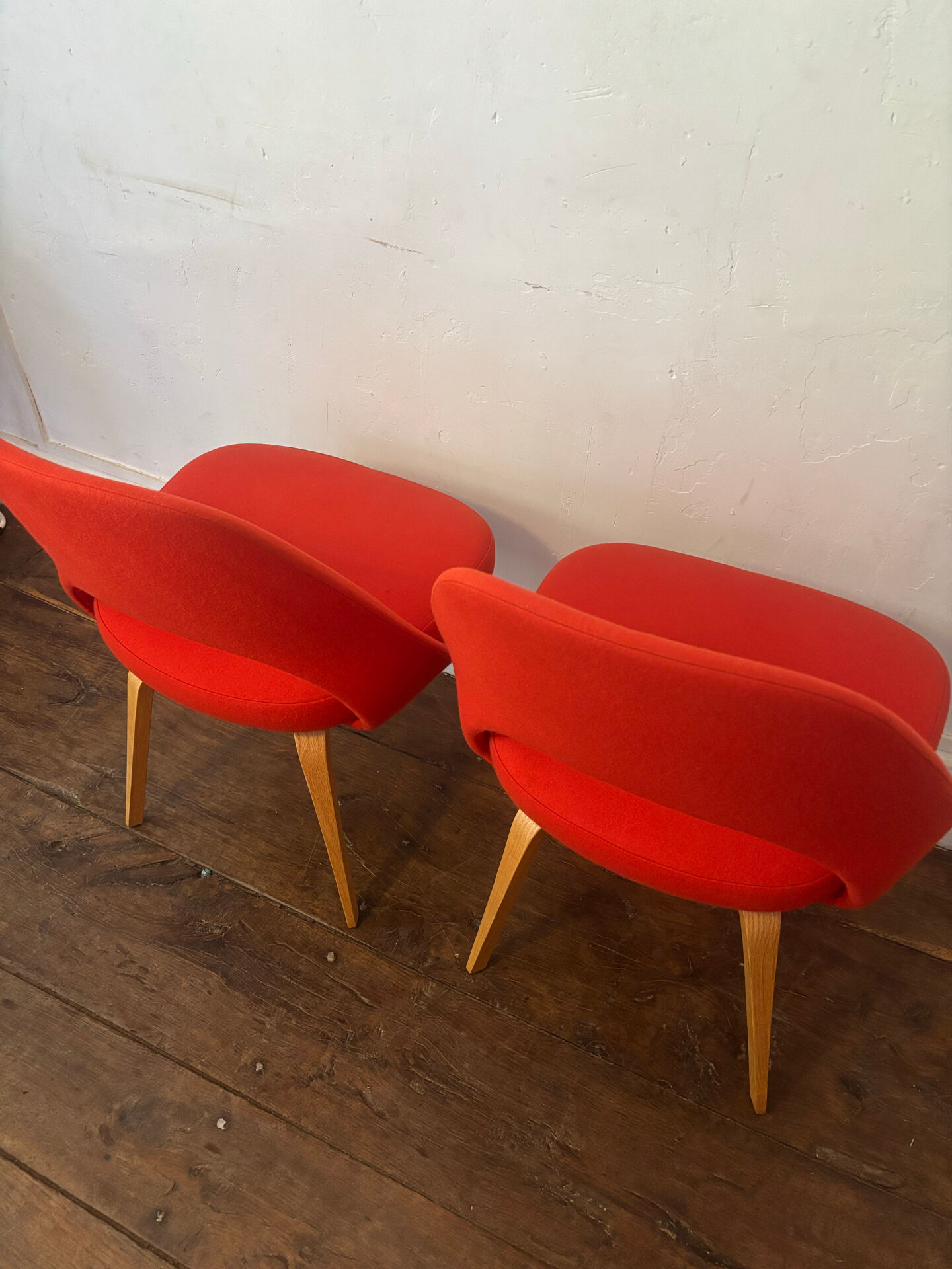 2 chaises Conférence par Eero Saarinen