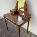 Polished 1930s walnut dressing table