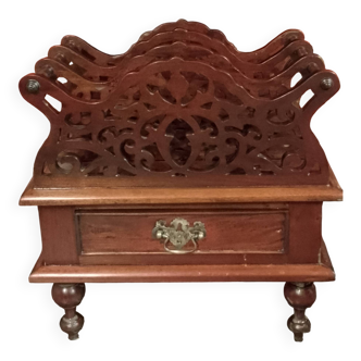 Wooden magazine rack