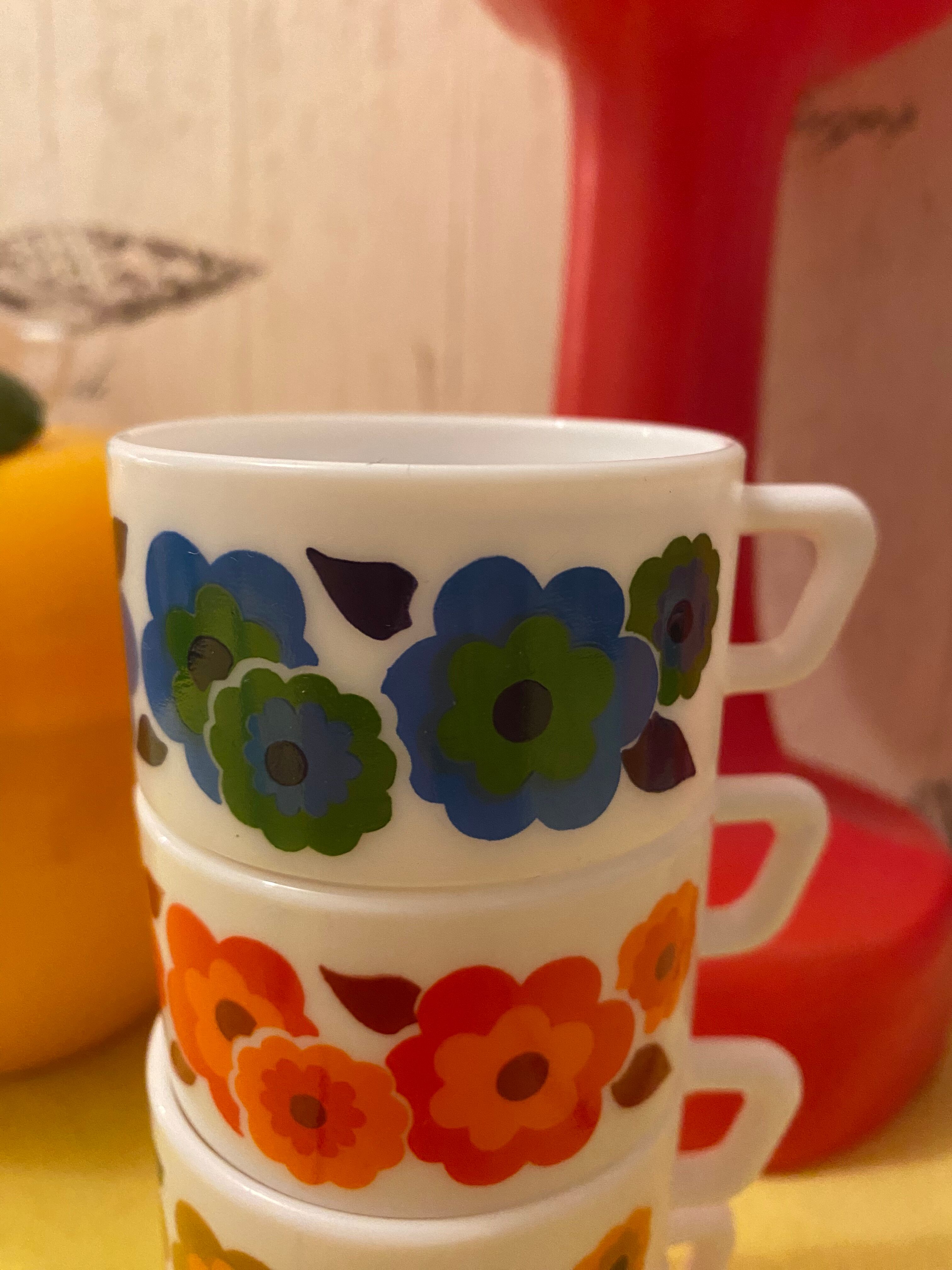 Arcopal lotus espresso cup vintage retro pops 70s