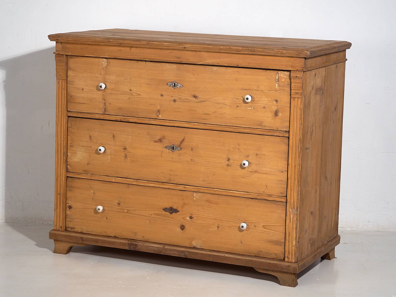 Ancienne commode en bois massif (c.1920) #25