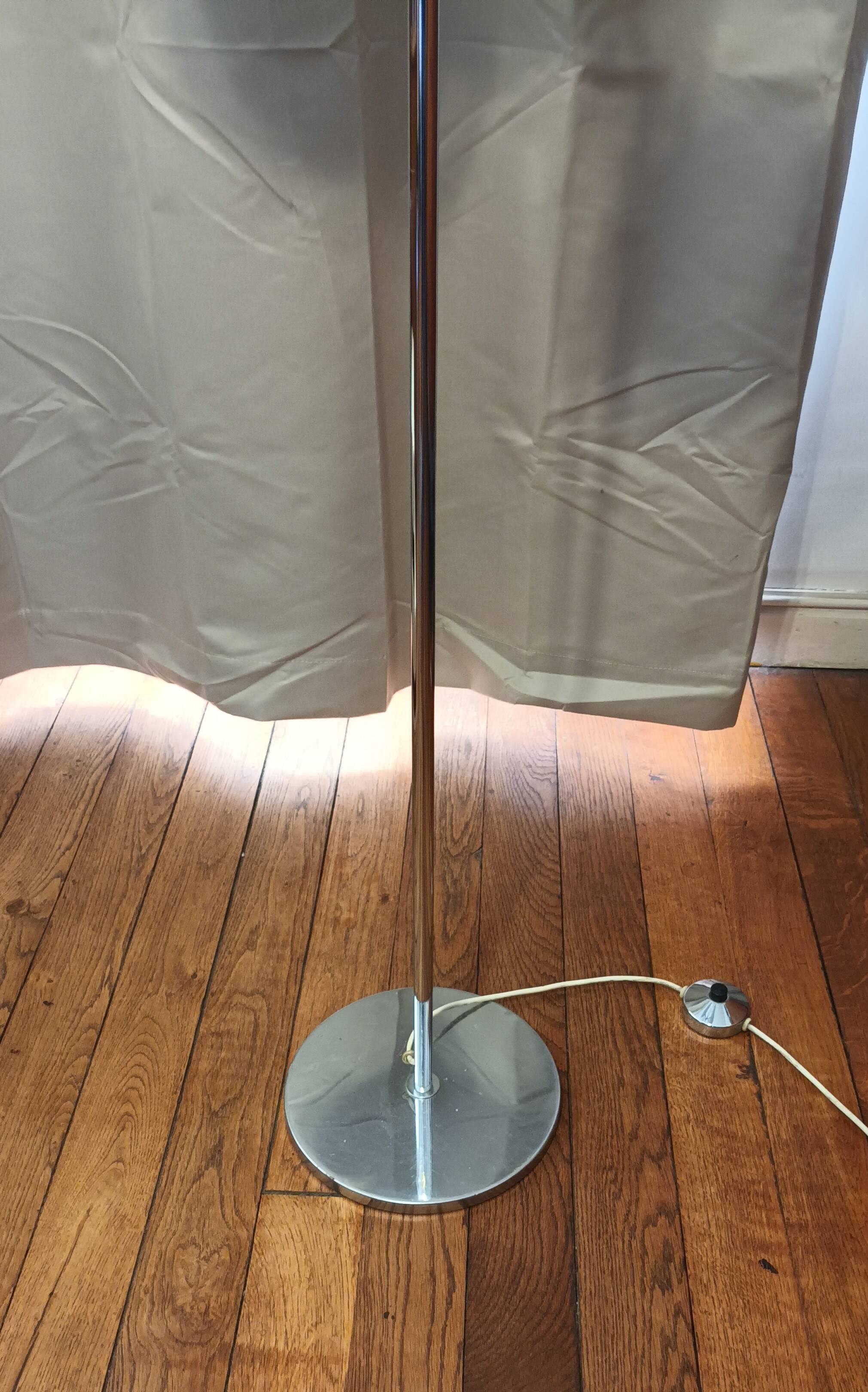 Space Age floor lamp with 10 lights from the 60s/70s.