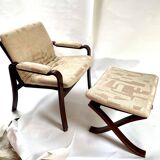 Fauteuil et ottoman tissu Dedar.