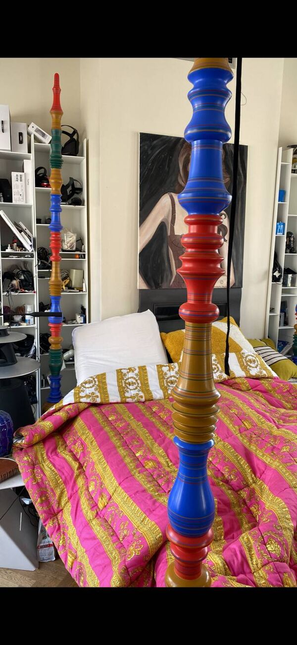 Lit à colonne, artiste Mexicain, King Size, matelas mémoire de forme