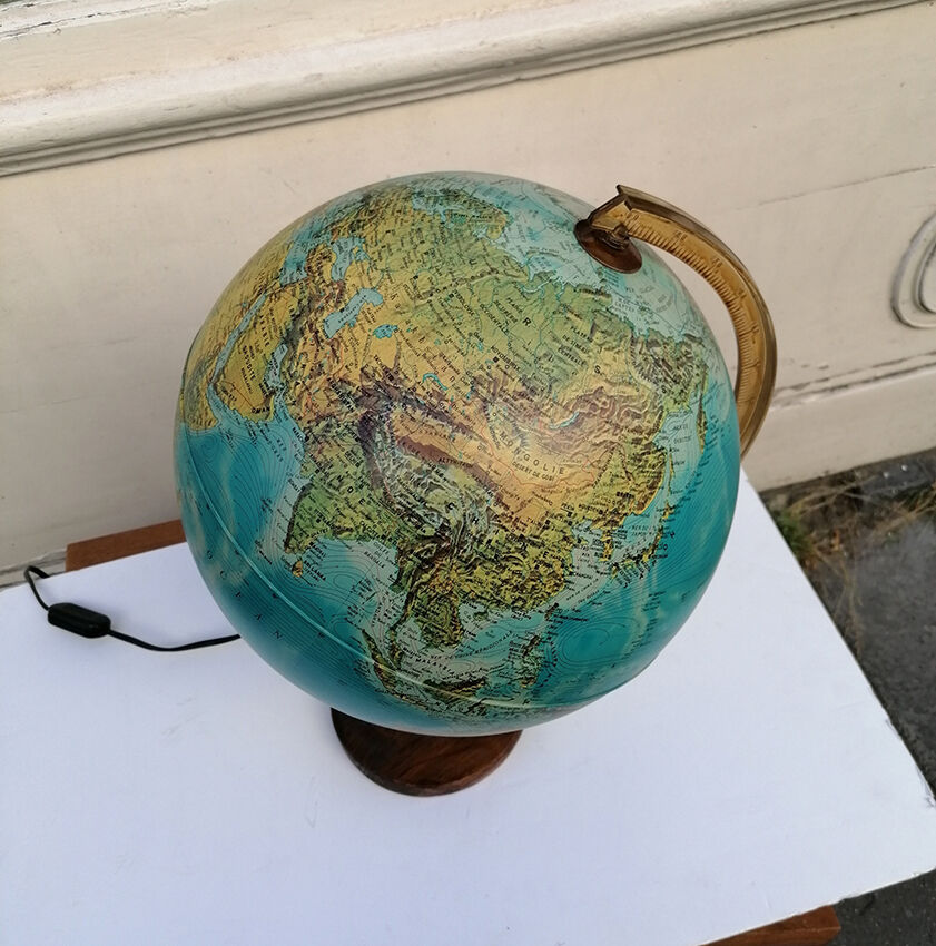 Light earth globe, 1960