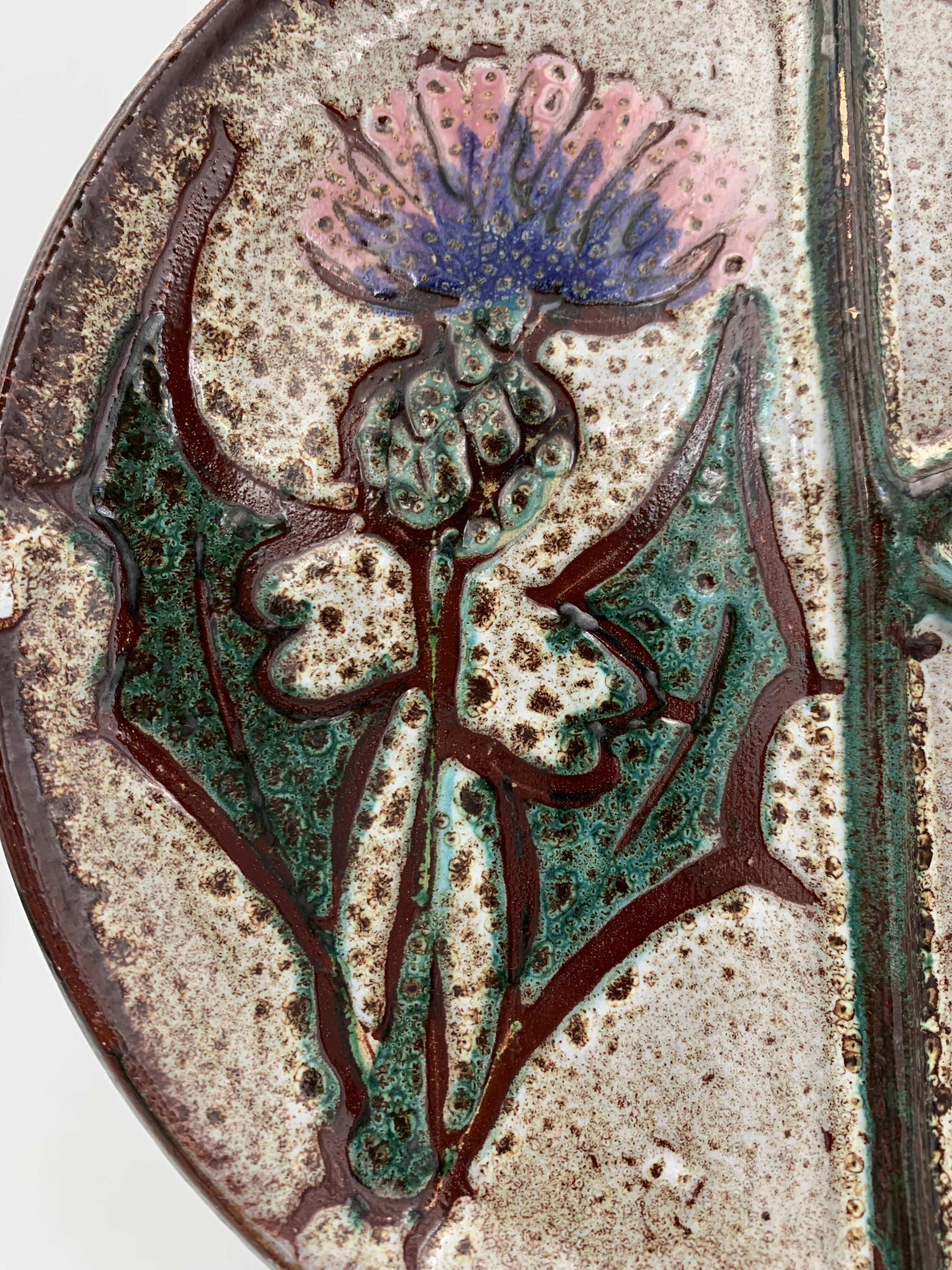 Two vintage plates daniel étienne, vallauris, "chardons" - 1970s