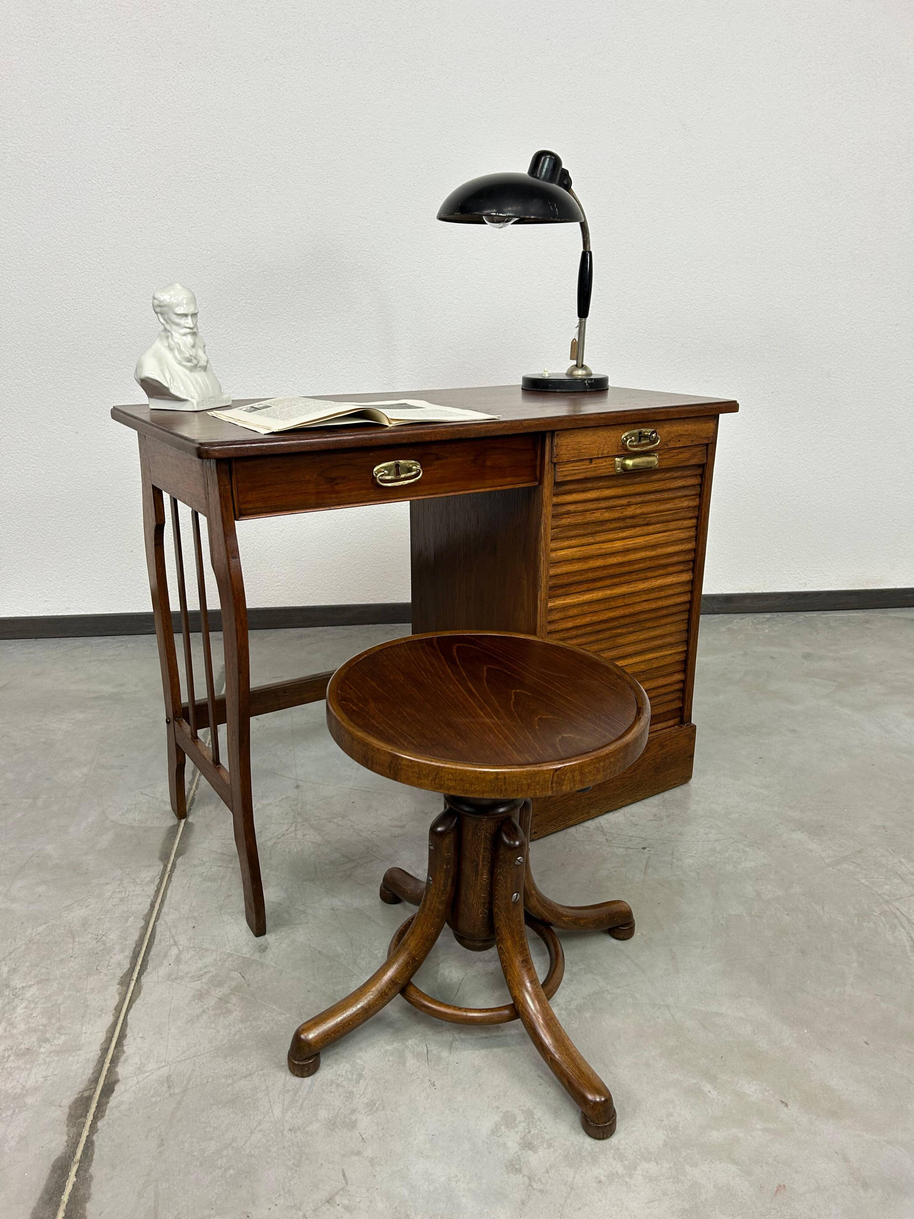 Petit bureau art déco