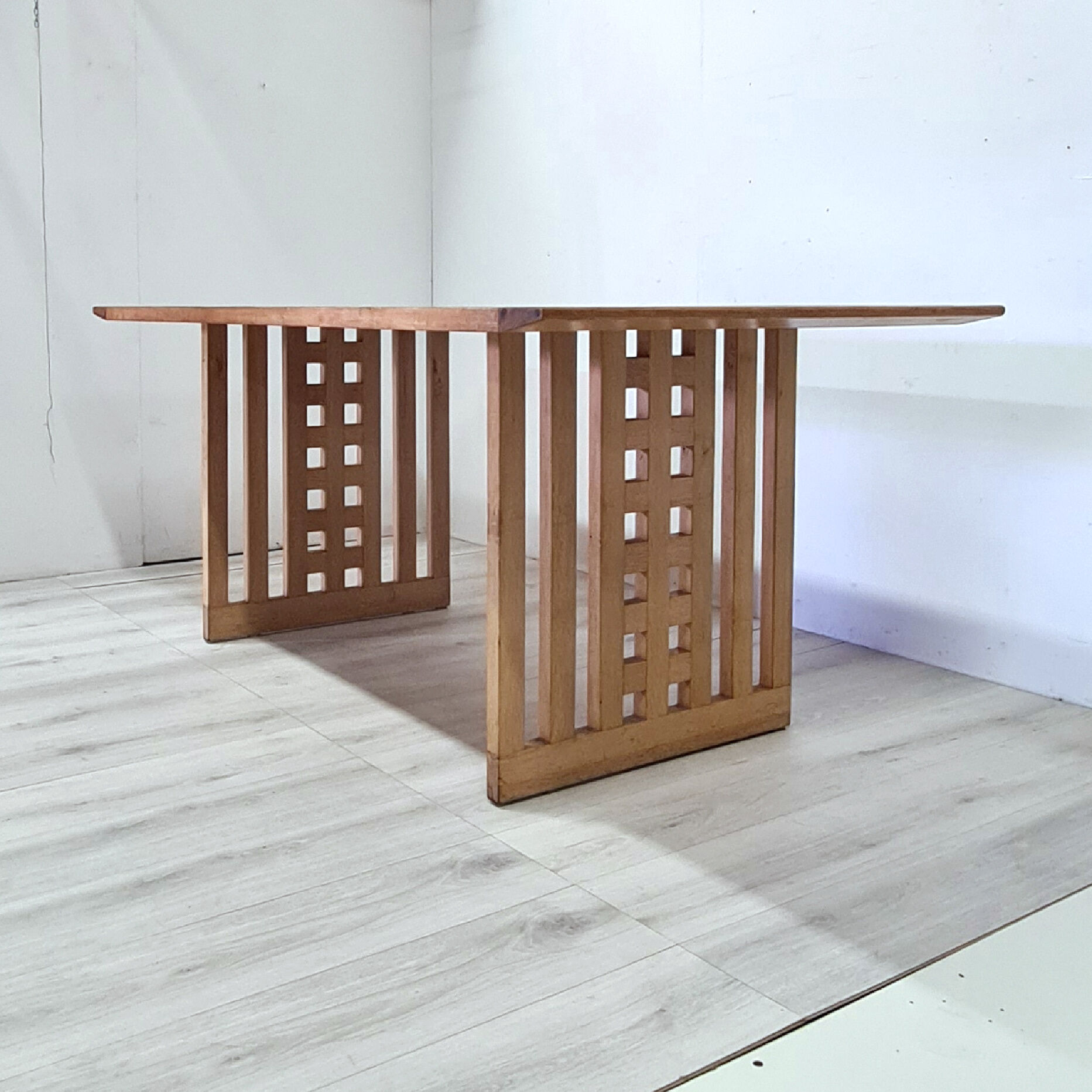 Table à manger de style art deco Frank Loyd Wright années 1980