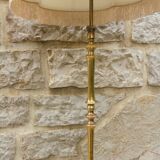 Old brass lamppost, Lampshade pagoda