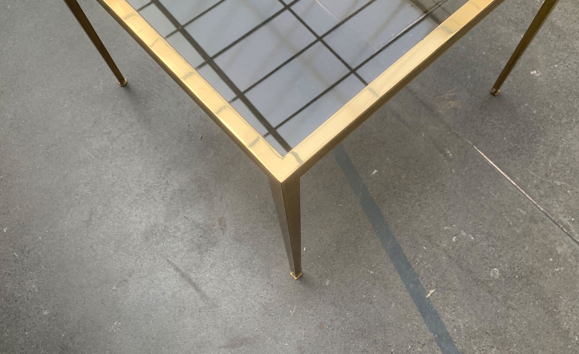 Brass and Glass Side Table in Hollywood Regency German Mid-Century Style by Vereinigte Werkstätten, 1960s