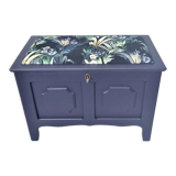 Chest in denim blue with seat top