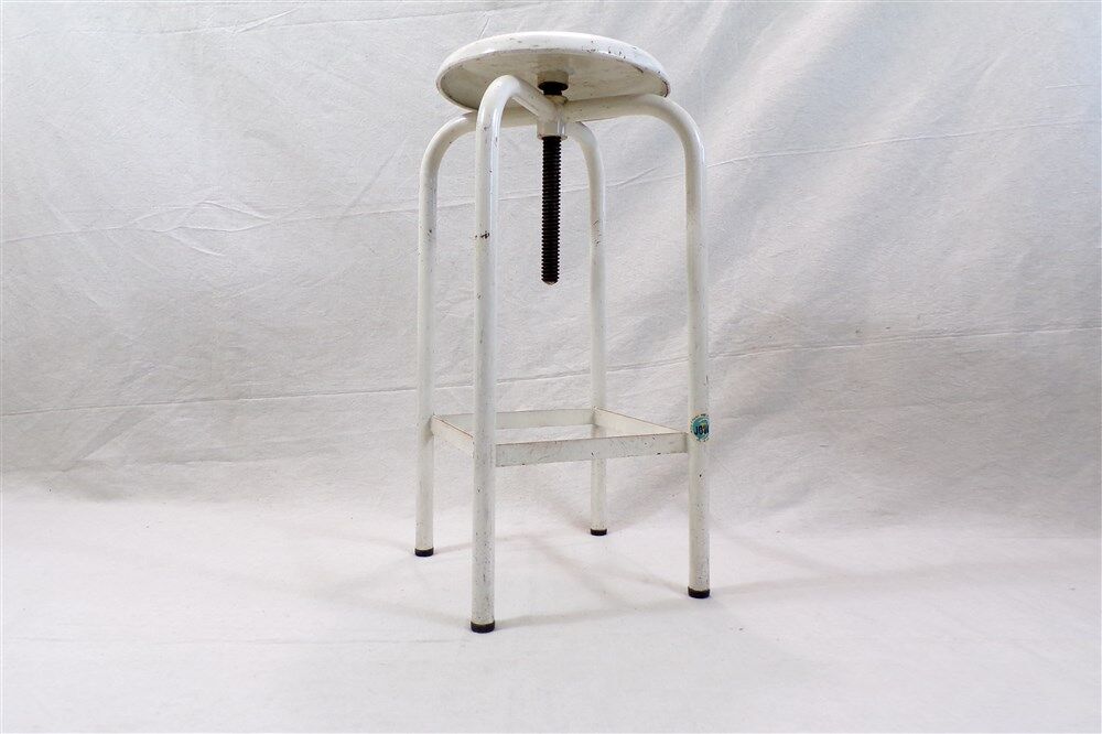 Adjustable industrial stool with metal screw stool brand Jouk