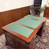 Classic English desk with green leather
