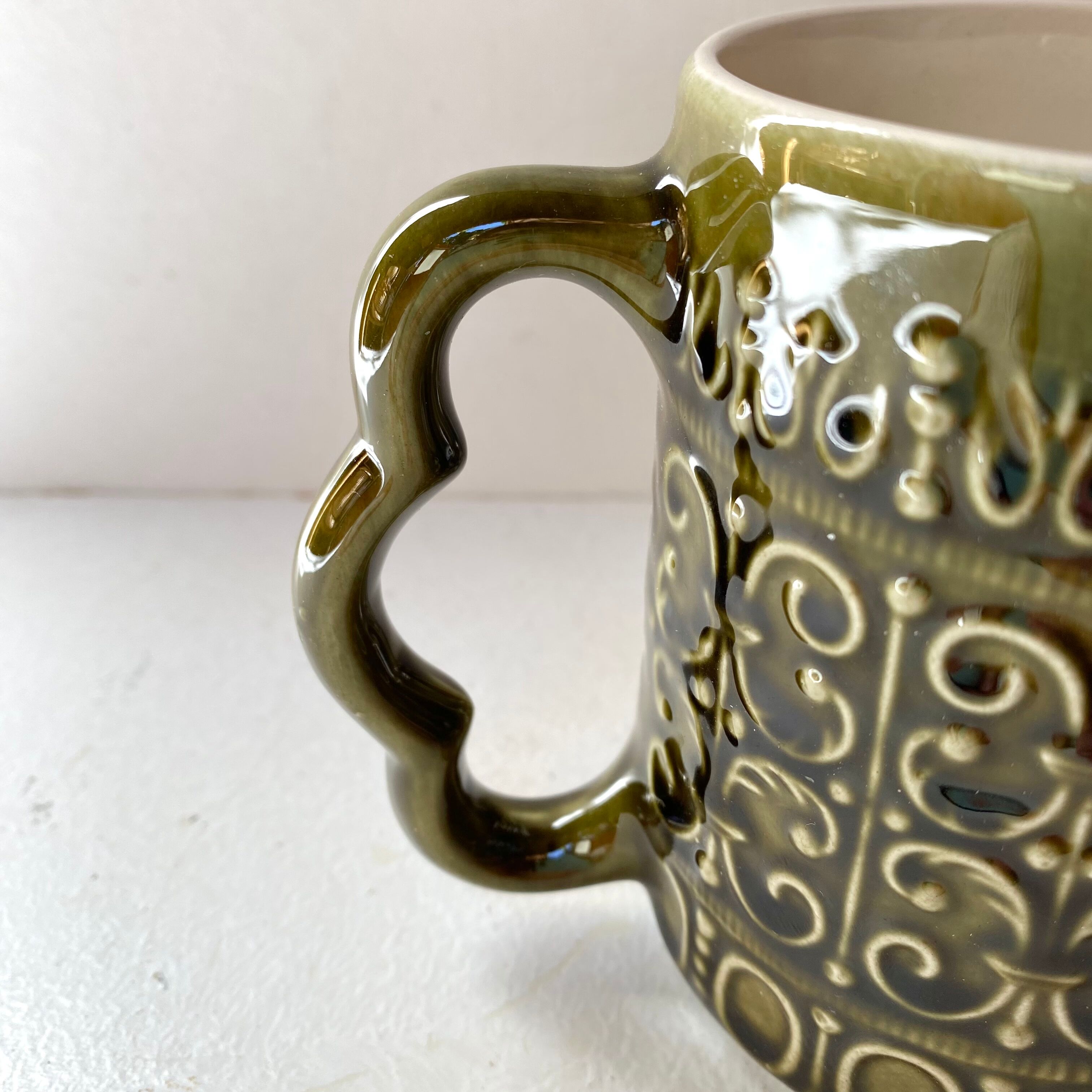 Vintage advertising Mugs cups