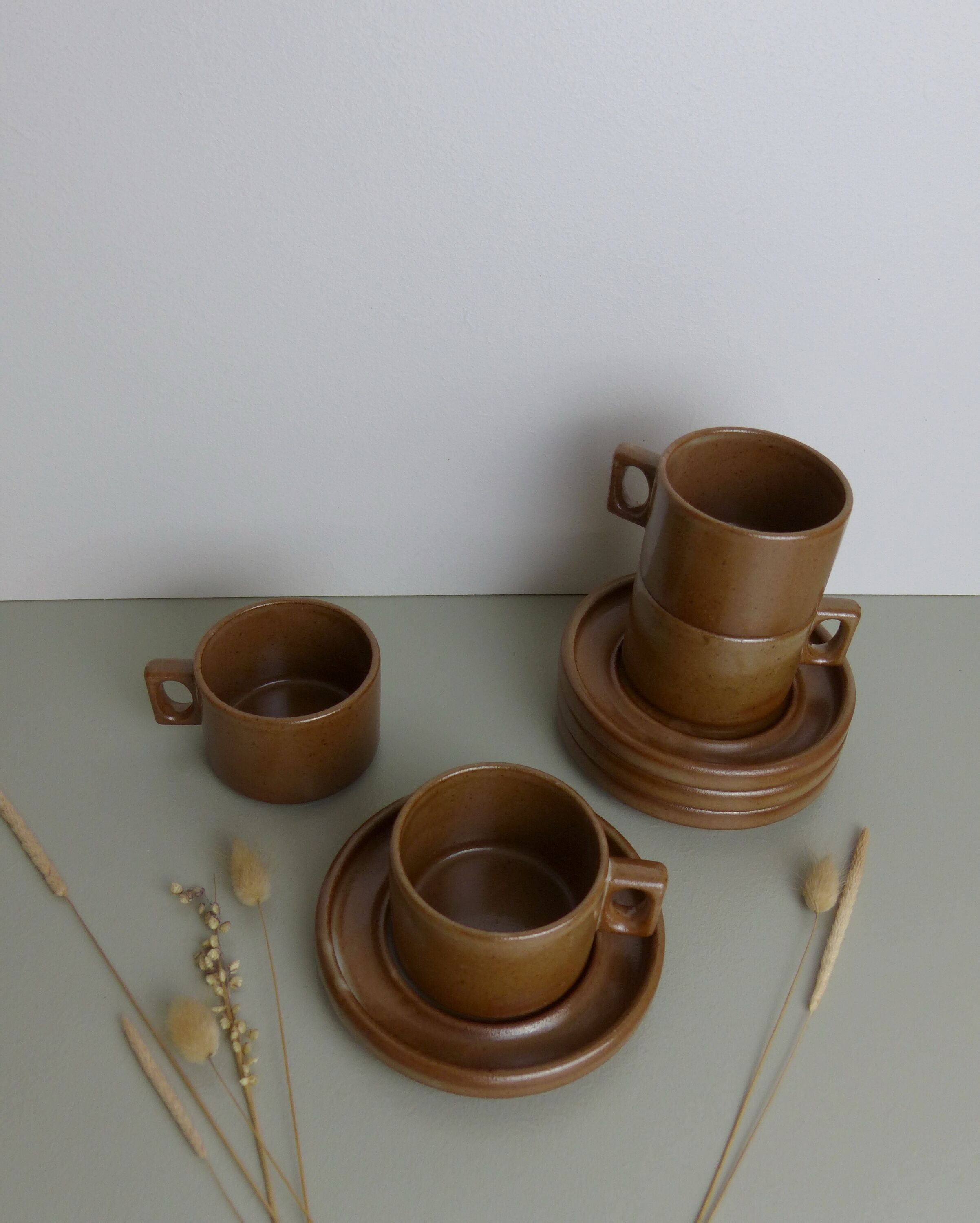 4 cups Brenne sandstone
