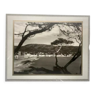 Photo Le Lavandou, circa 60, glass and mats