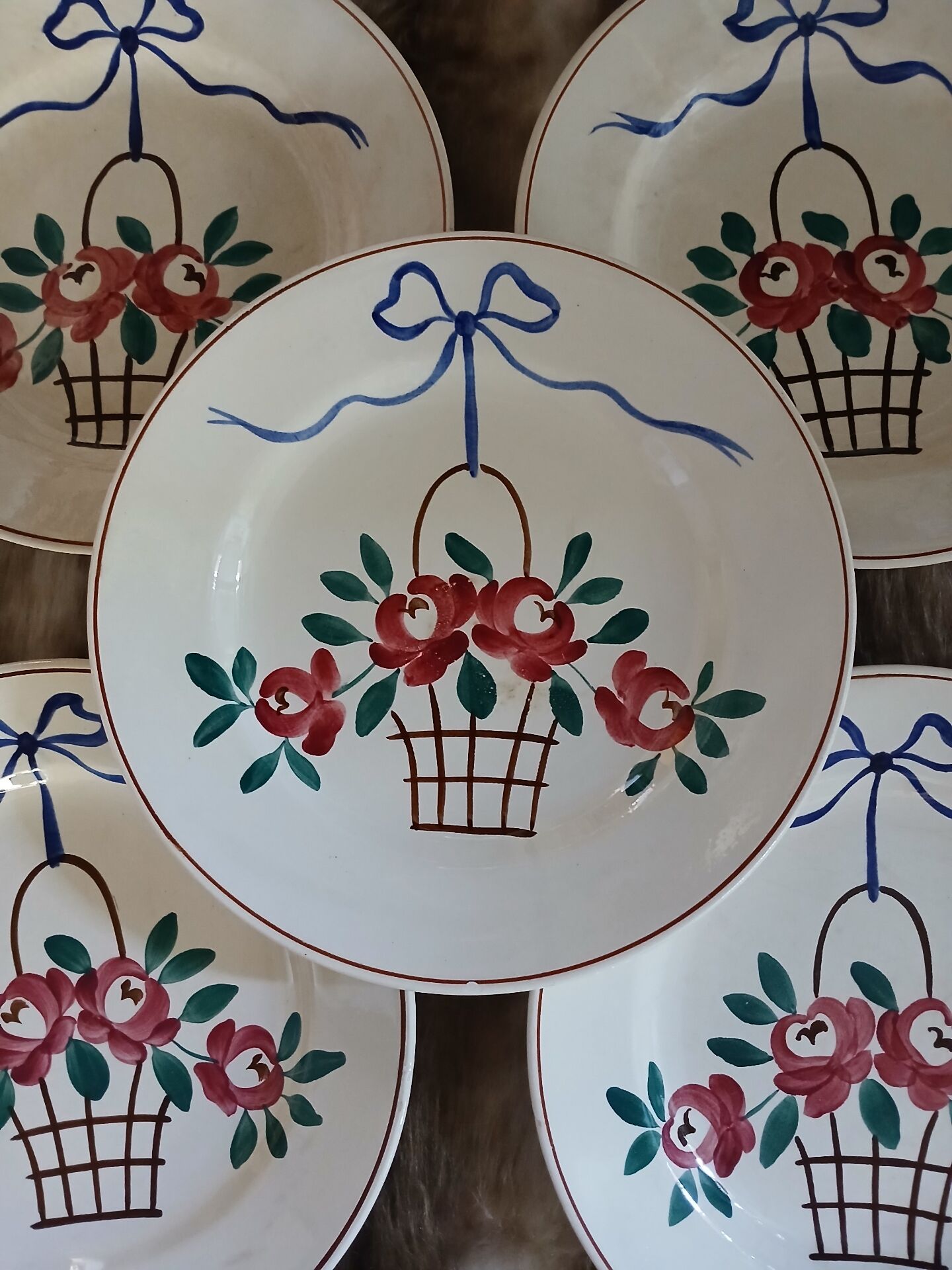 5 antique Longchamp dinner plates