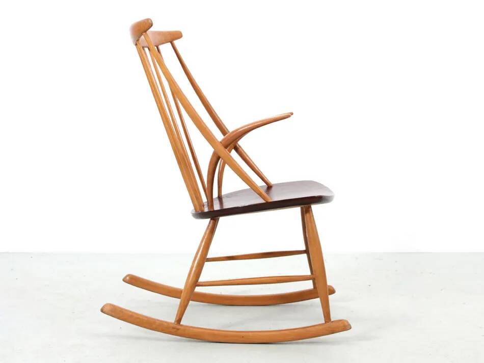 Scandinavian rocking chair by Illum Wikkelso model IW3