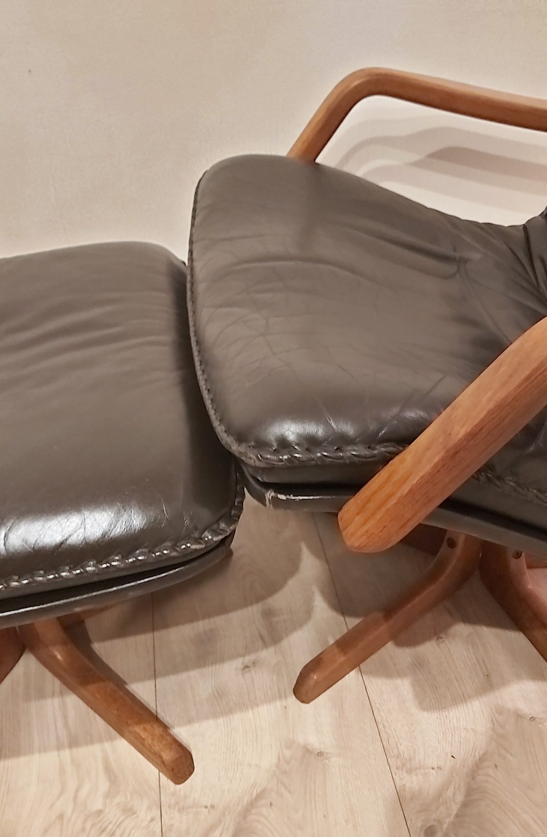 Swivel armchair with footrest, Berg Forniture, Denmark, 1970s