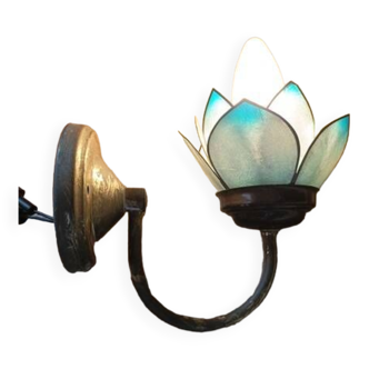 Wall lamp lotus flower petal blue mother-of-pearl base gold patinated dp 1123218