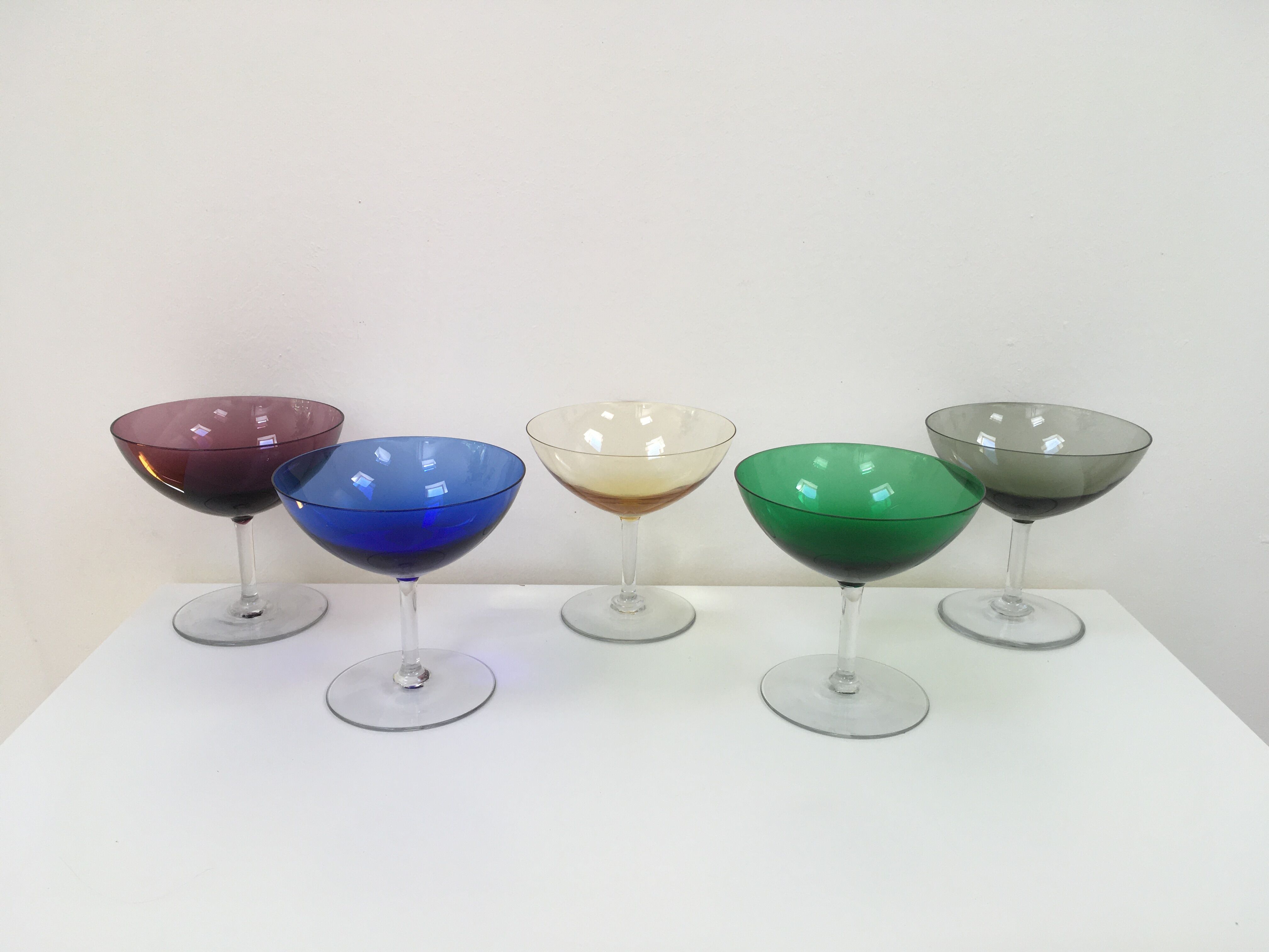Suite of 5 Italian champagne glasses 1960
