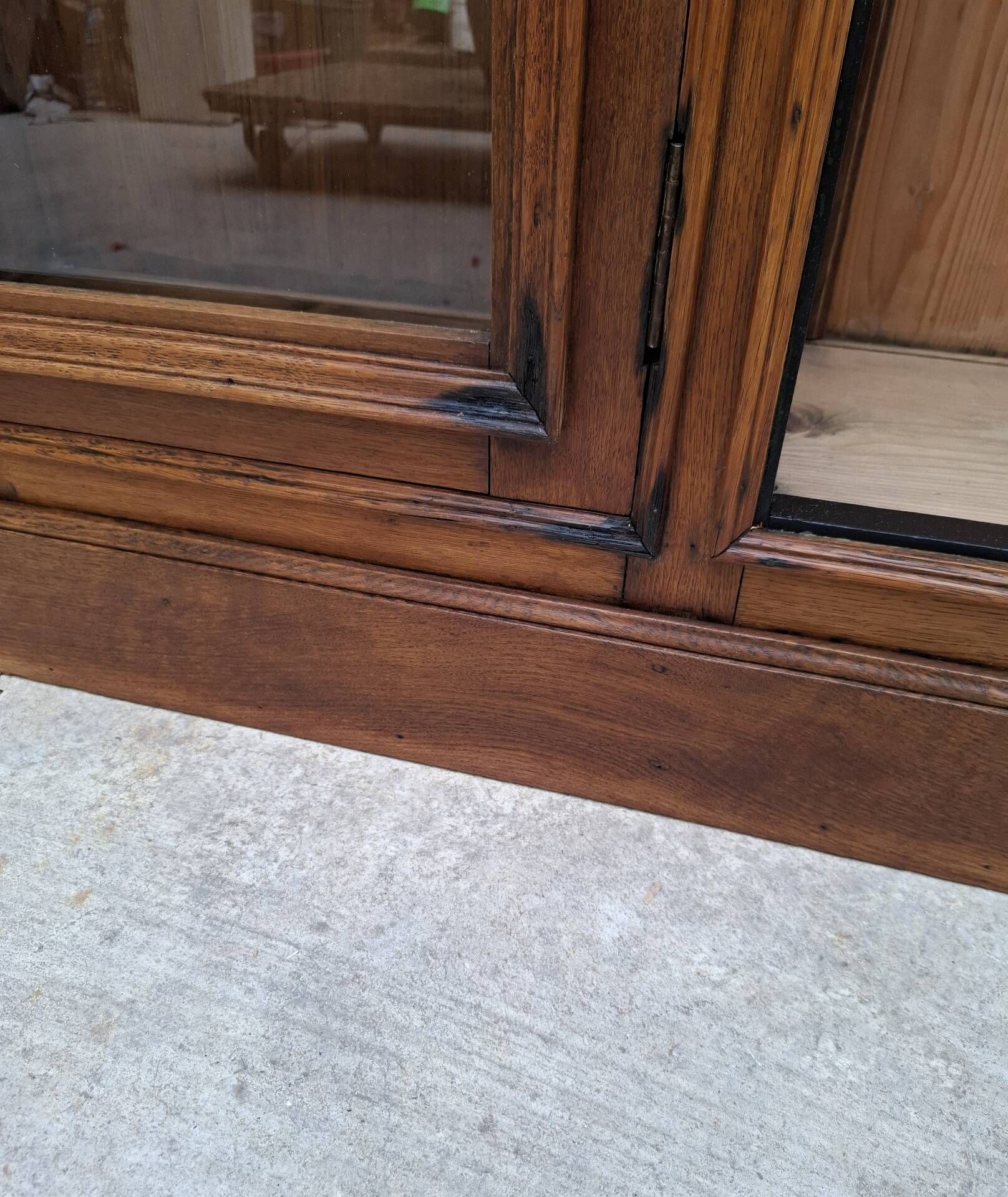 Oak display cabinet 237 cm