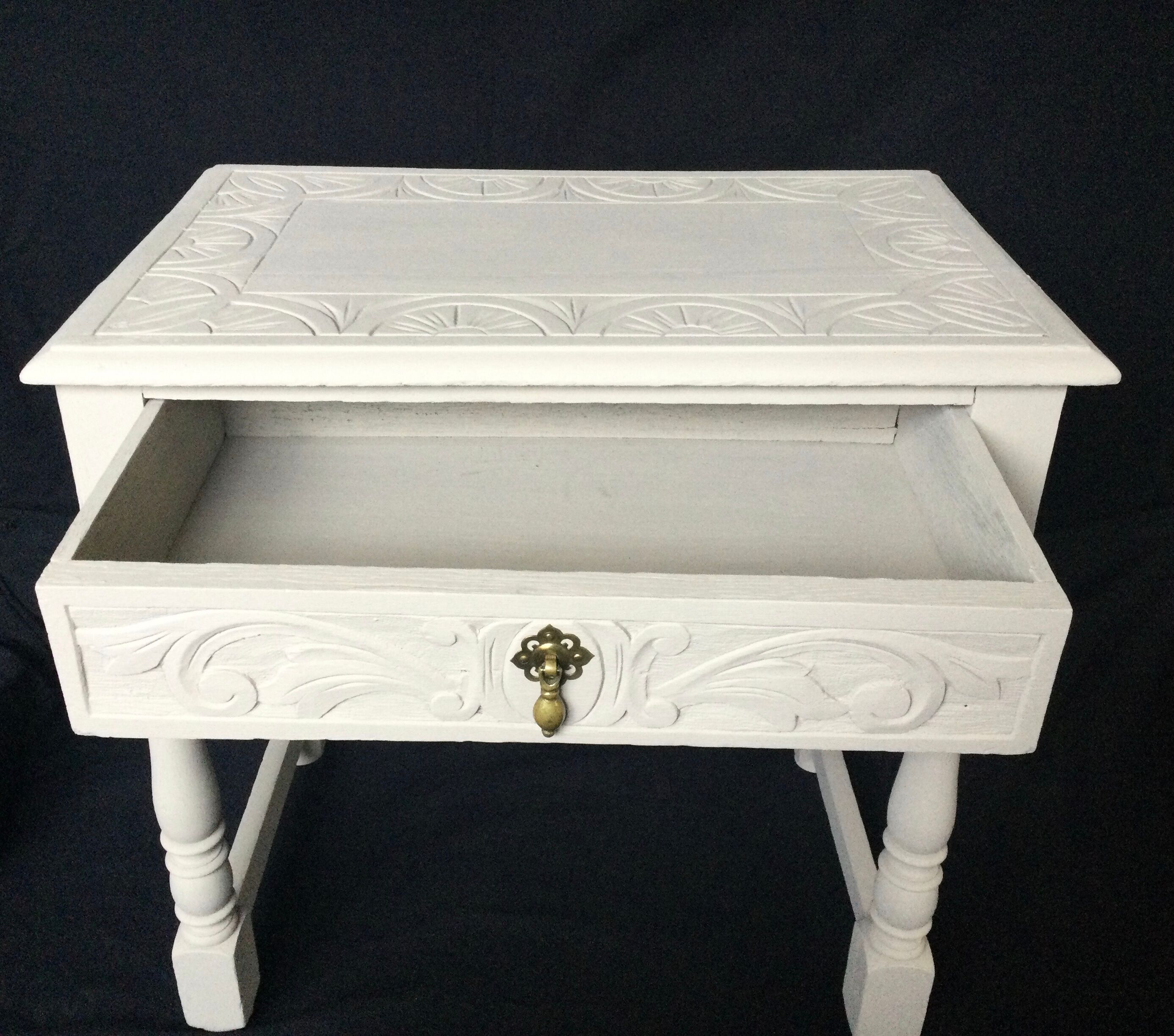 Bureau peint