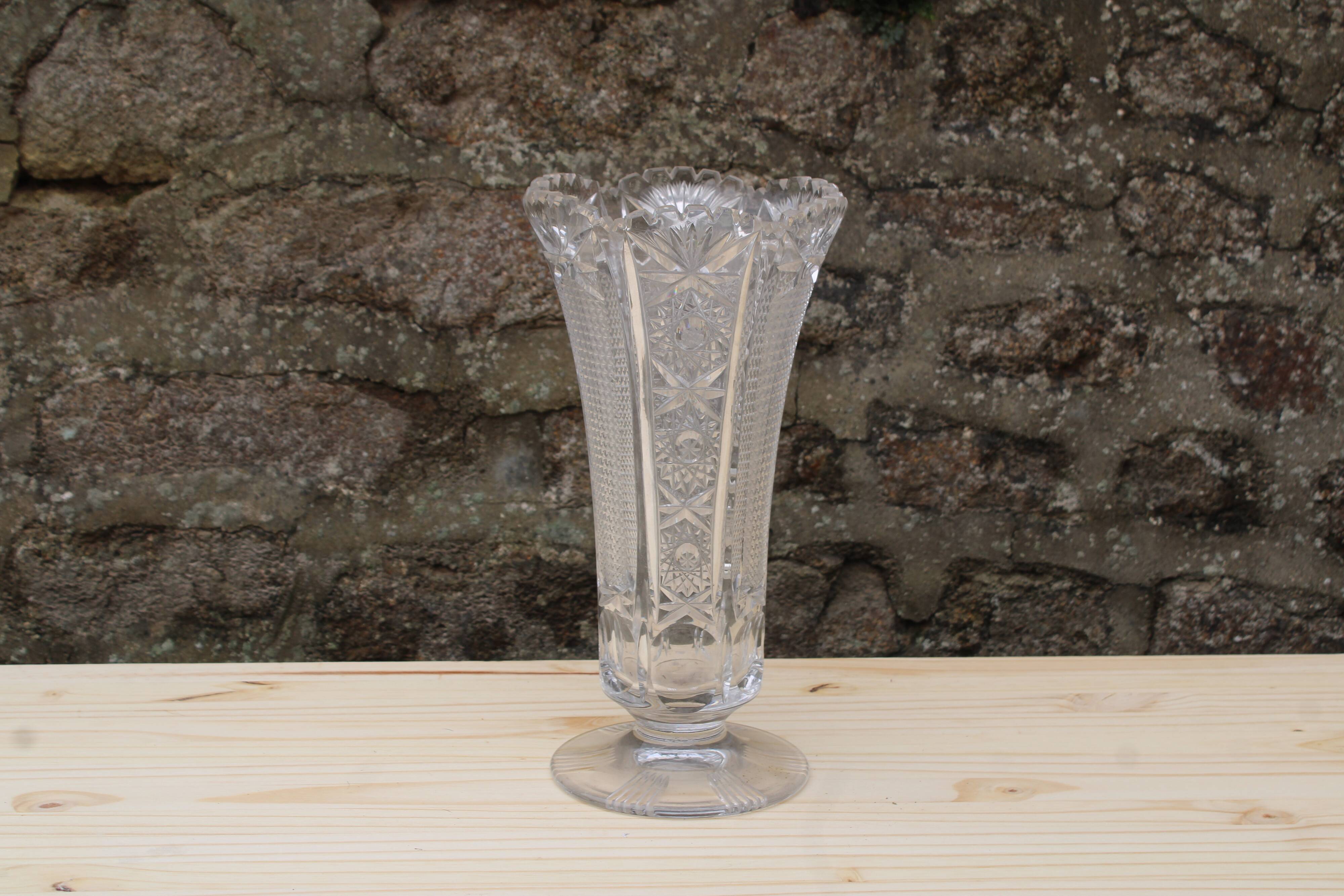 Chiseled crystal vase