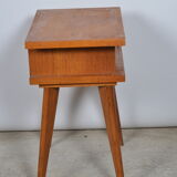 Table de chevet pieds compas