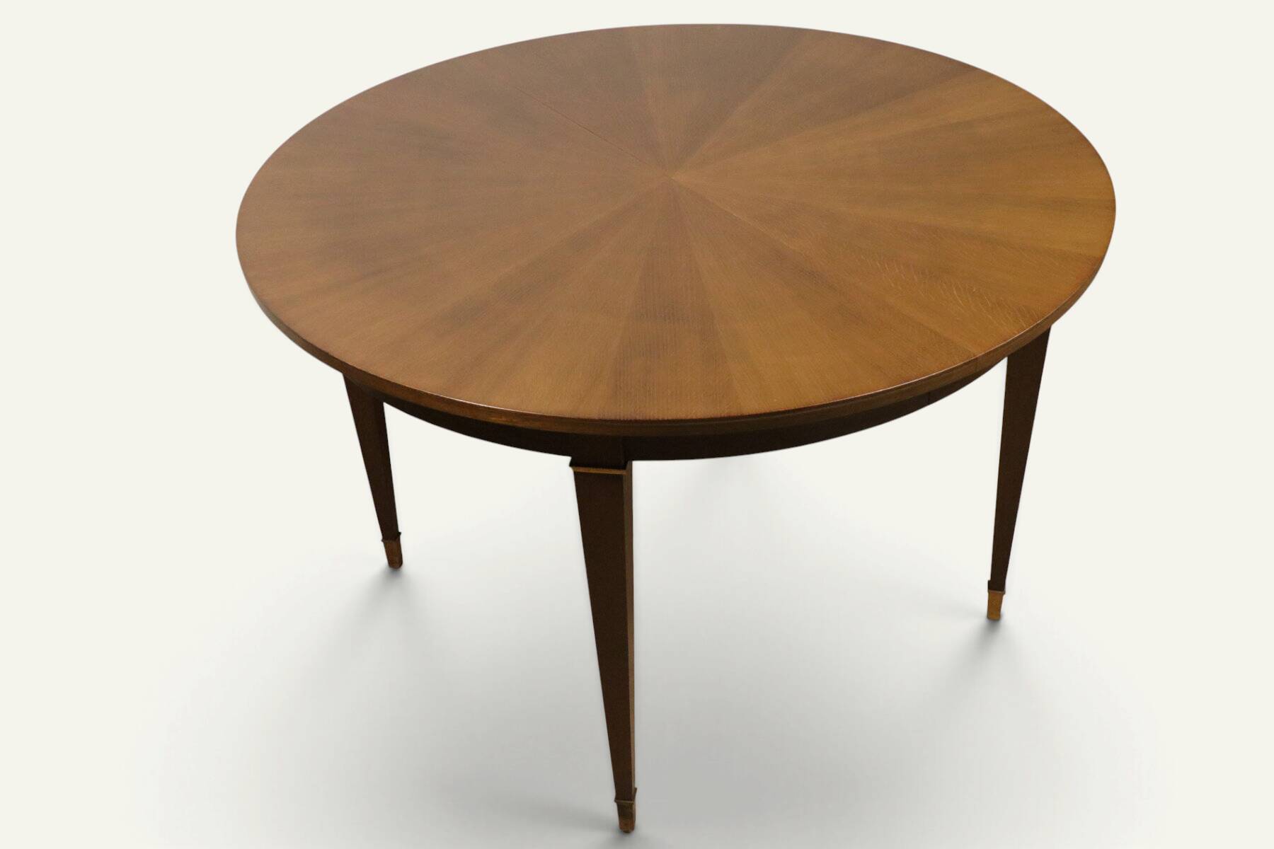 Dining table in mahogany, Neo-Classical style, Art Deco period, 1940.