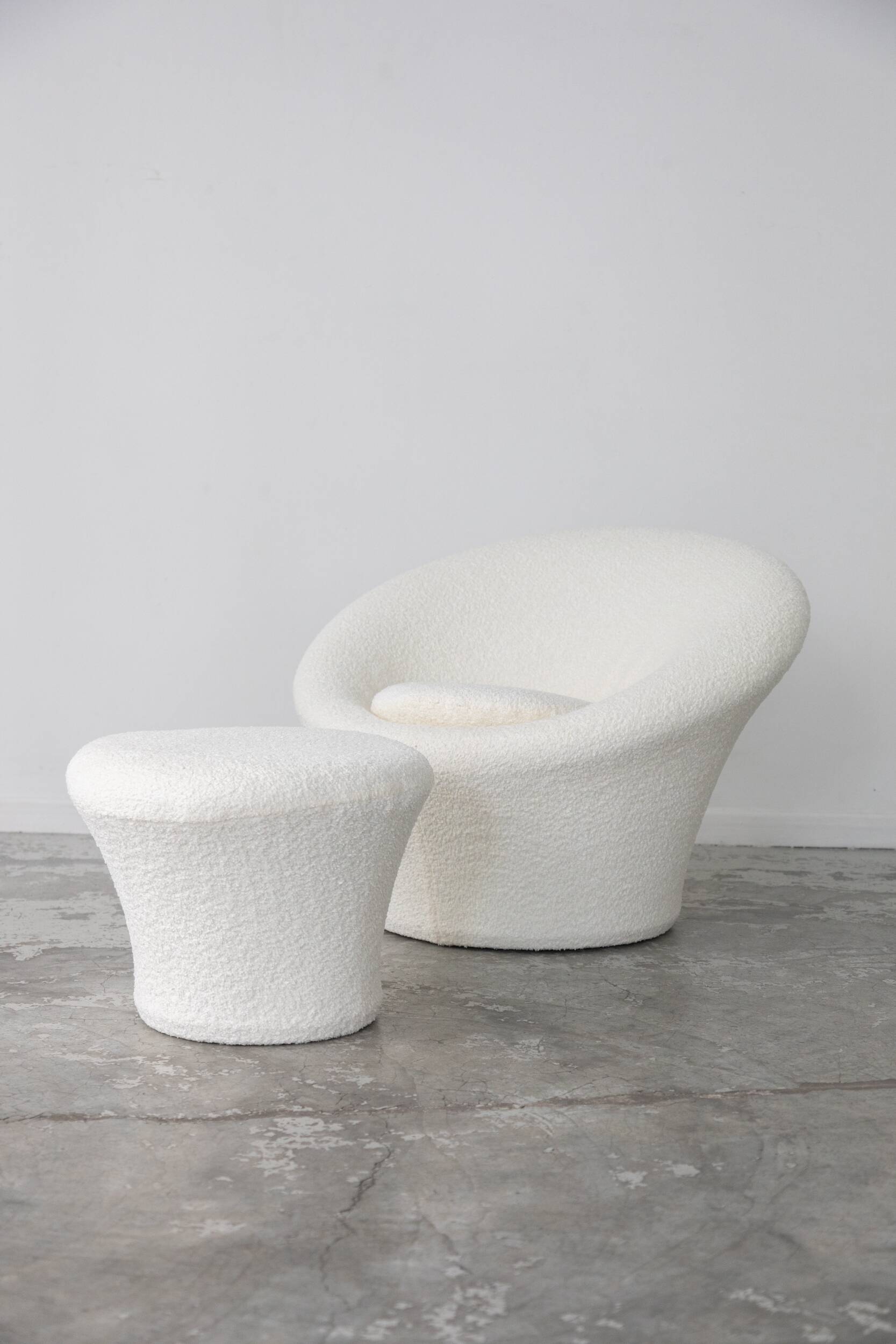 Mushroom armchair by Pierre Paulin for Artifort