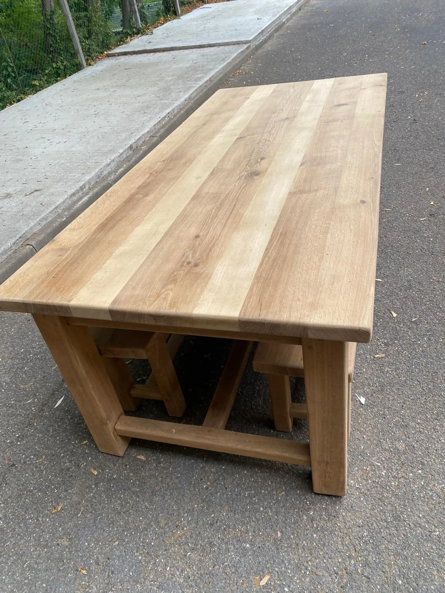 Table à manger de ferme décapée en chêne massif brut 1970 - 210cm