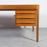 Mid-century modern teak desk by Torbjørn Afdal for Bruksbo, 1960s