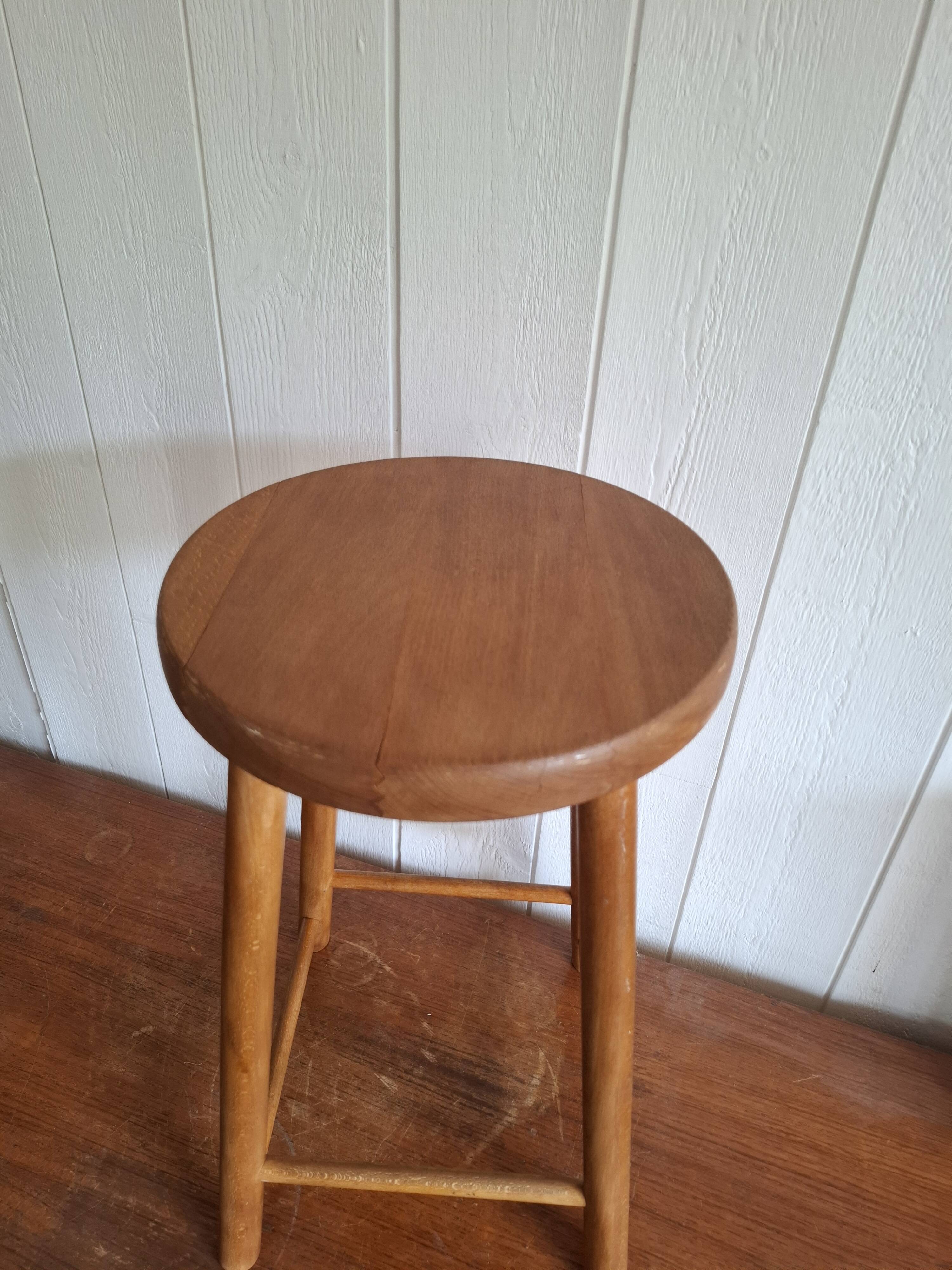Tabouret en hêtre