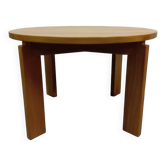 Maison Regain round/oval table in Elm