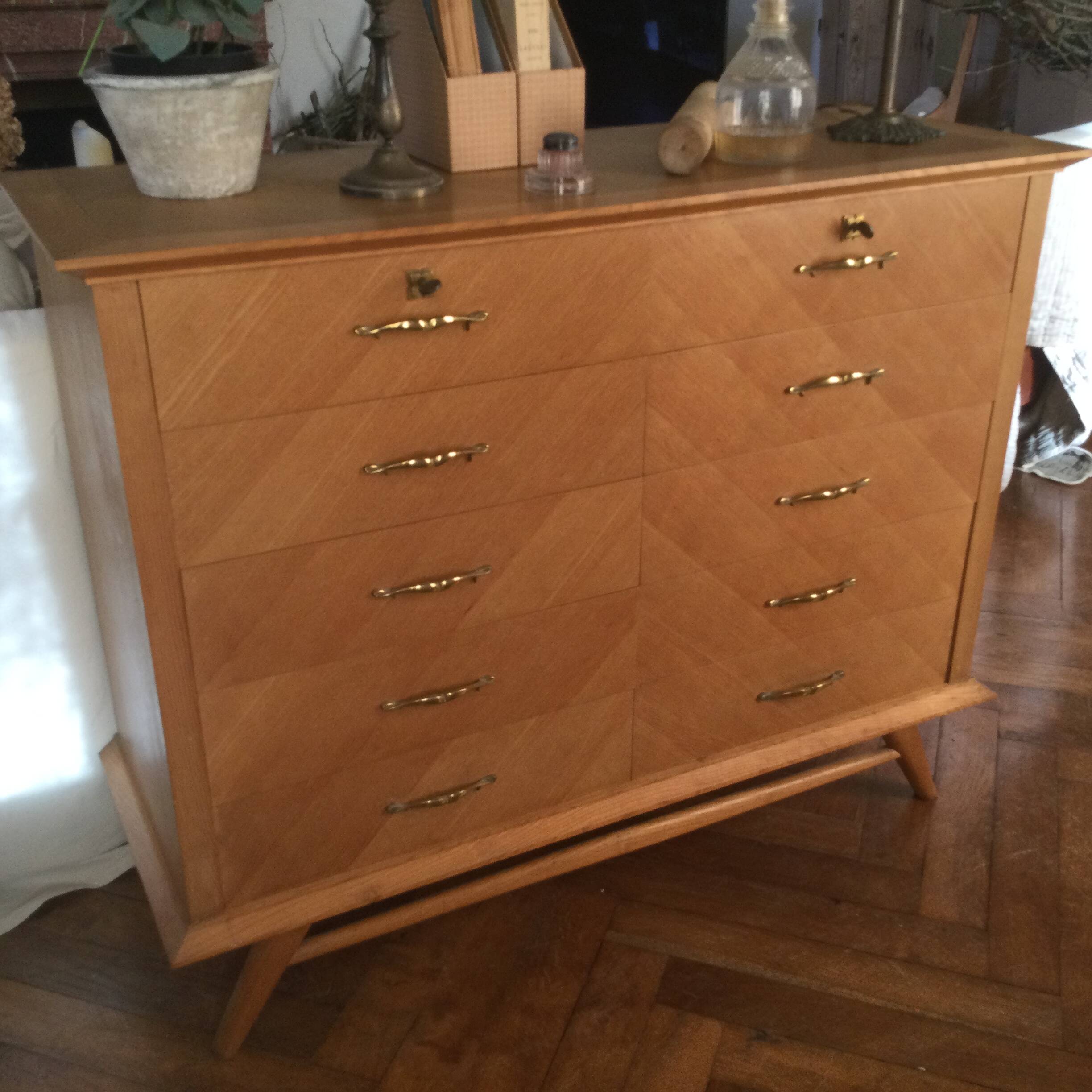 60s chest of drawers, 70 compass feet