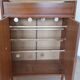 Shoe cabinet