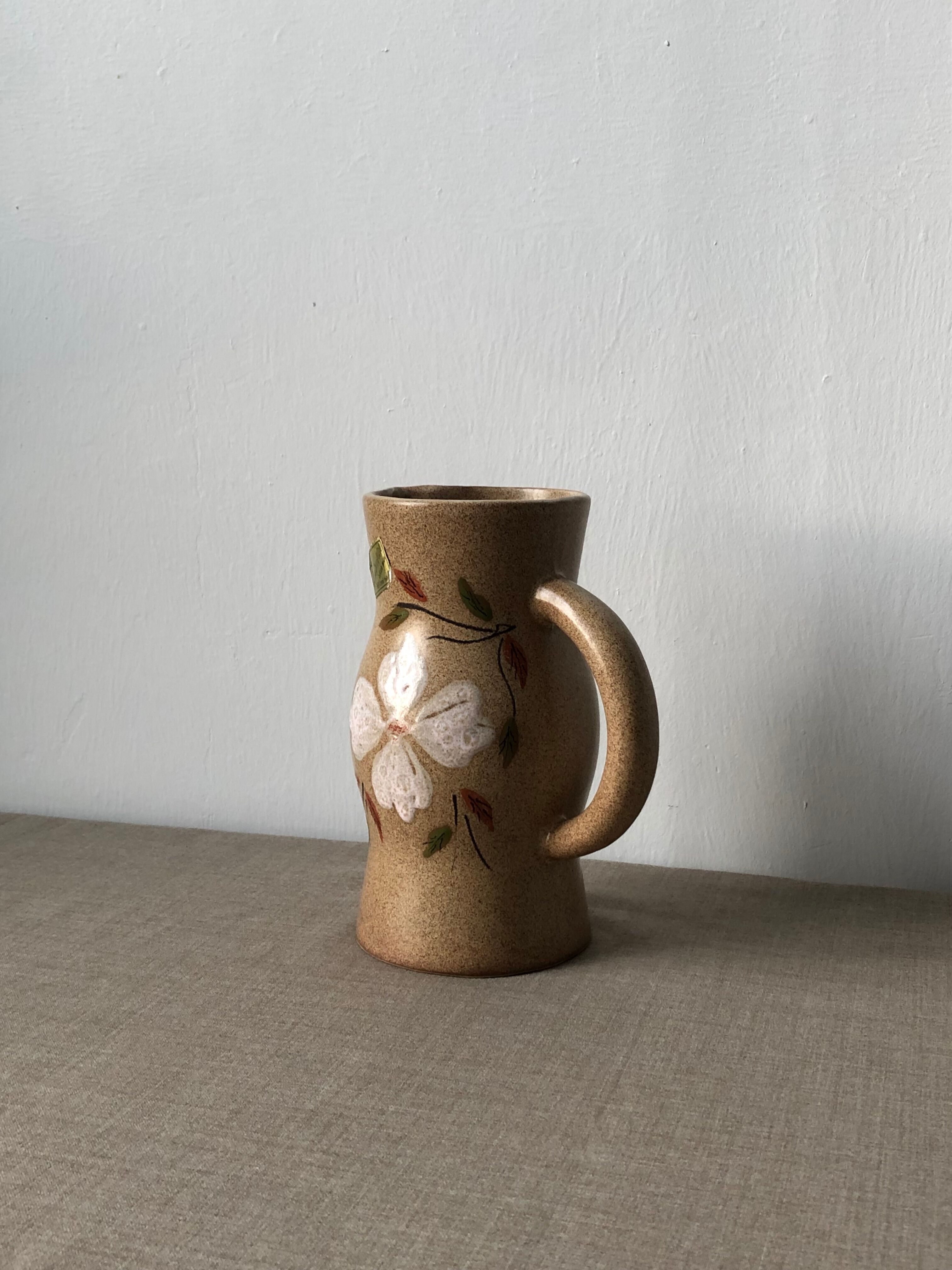 Decorative pint pitcher Poet-Laval