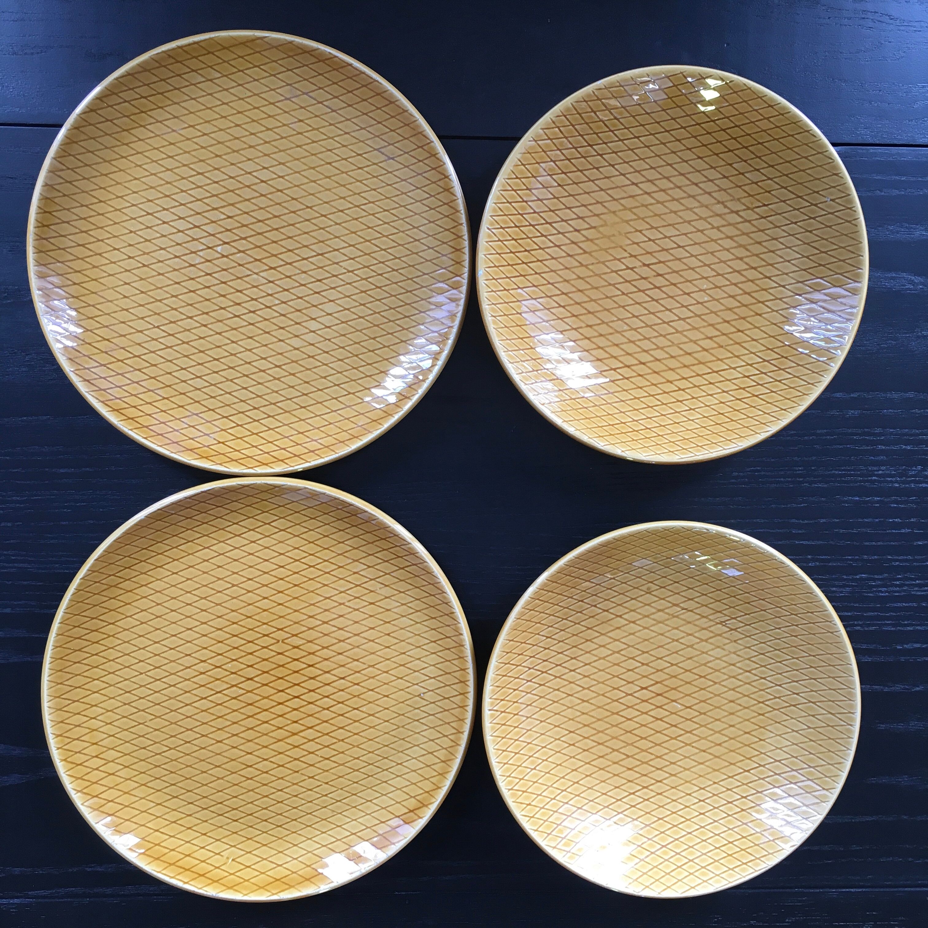 Lot of 4 honey plates